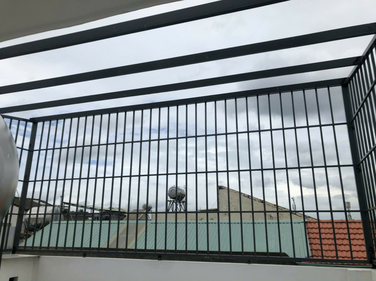 Dịch Vụ Lợp Mái Tôn Quận 5 Uy Tín – Báo Giá Mới Nhất 2025 6 Dịch Vụ Lợp Mái Tôn Quận 5 Uy Tín – Báo Giá Mới Nhất 2025 2