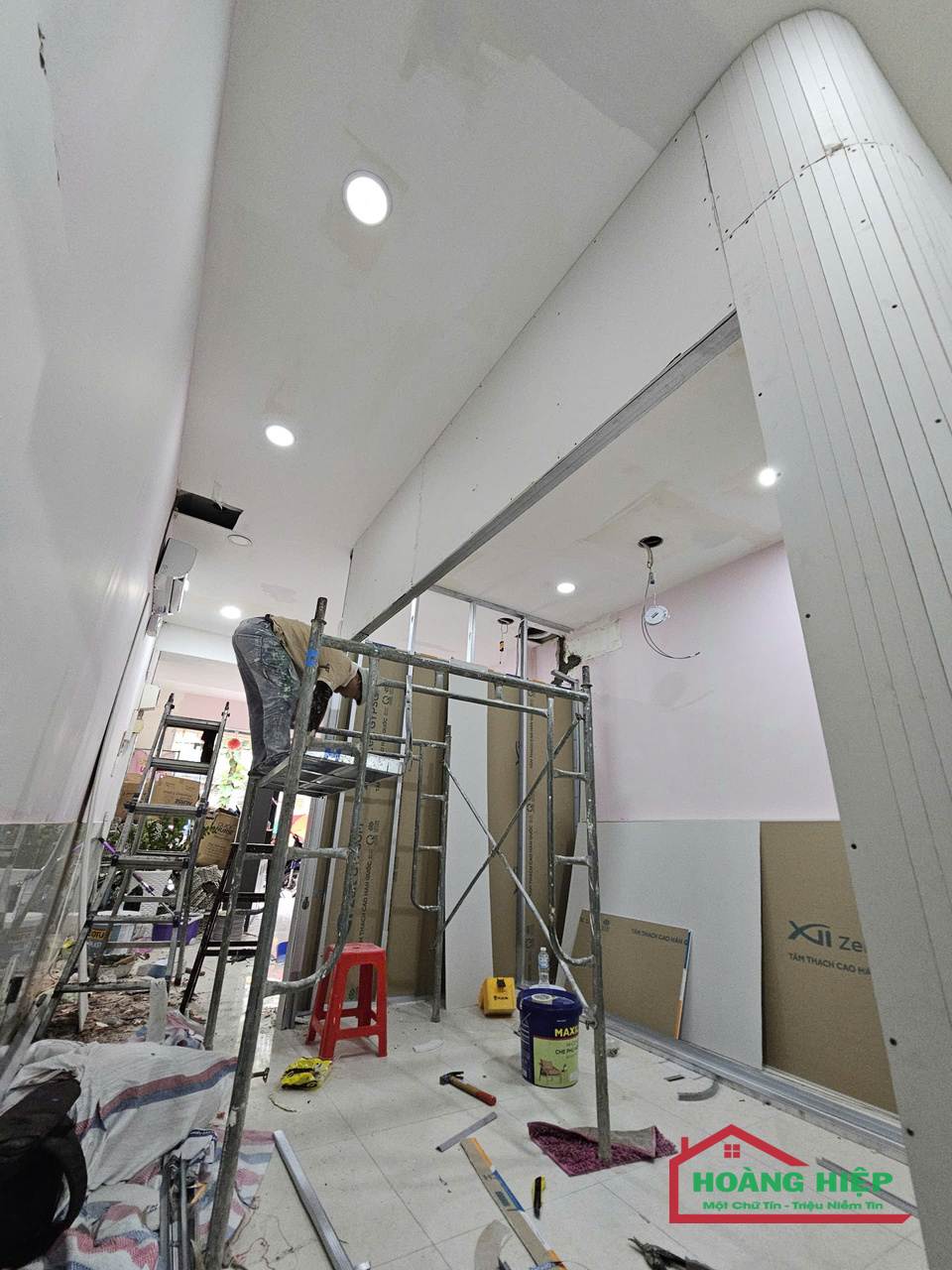 Cần Làm Vách Ngăn Thạch Cao Quận 8? Gọi Ngay Hoàng Hiệp 2