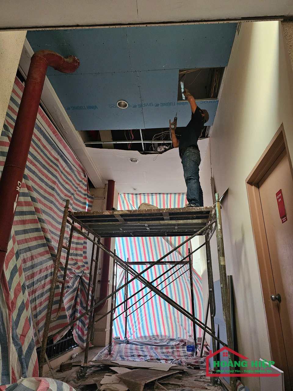 Cần Làm Vách Ngăn Thạch Cao Quận 8? Gọi Ngay Hoàng Hiệp 5