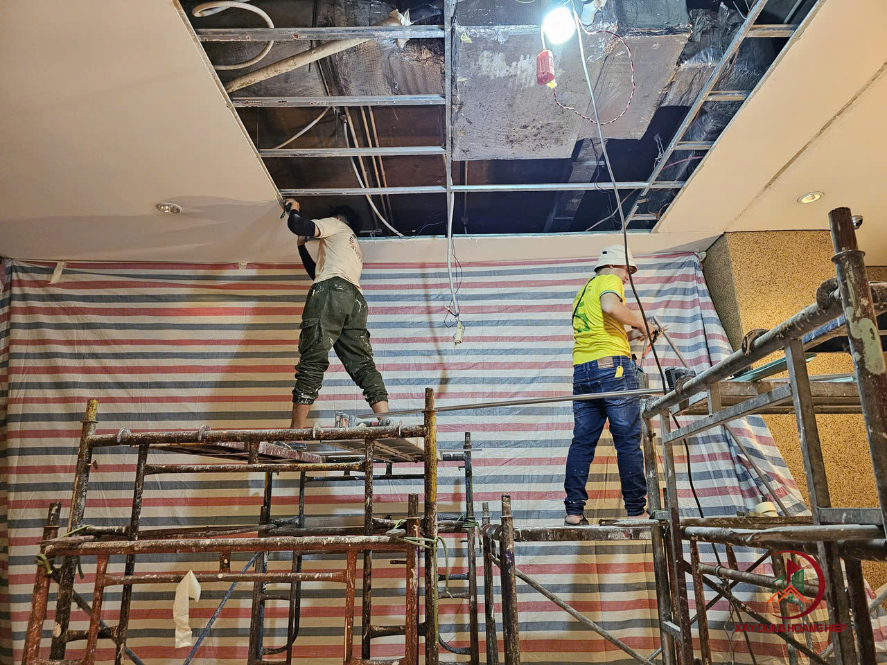 Thợ Sơn Nhà Thủ Đức Uy Tín – Giá Rẻ, Thi Công Nhanh, Bảo Hành Dài Hạn 4 Xây Dựng Hoàng Hiệp mang đến giải pháp sơn nhà toàn diện