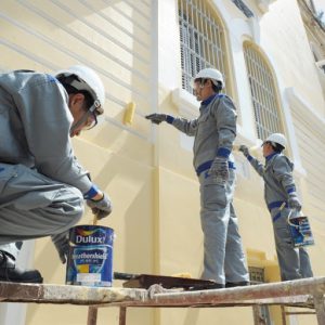Ảnh thợ sơn sửa nhà tại quận 4 của hoàng hiệp