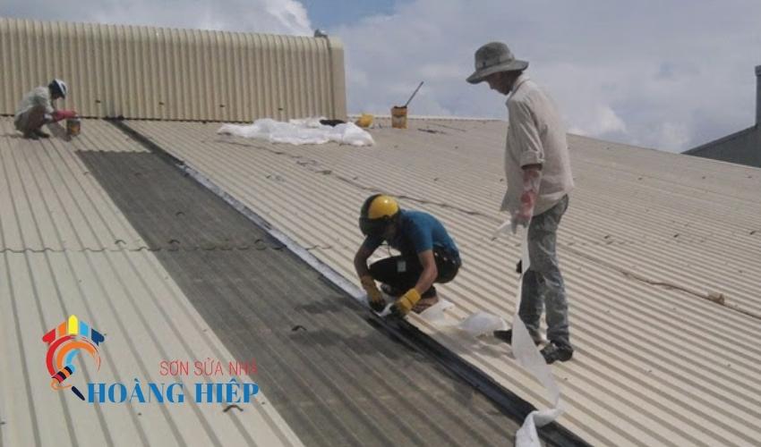 Thợ Chống Dột Mái Tôn Tại Quận 4 1 Thợ Chống Dột Mái Tôn Tại Quận 4 Triệt Để 100%